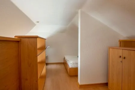 Schlafniesche über dem Wohnzimmer Residenz am Strand Wohnung 1-17