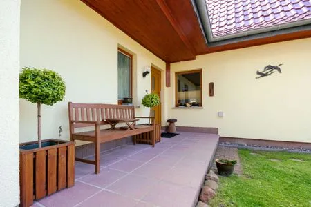 Hauseingang  Wohnung Manu