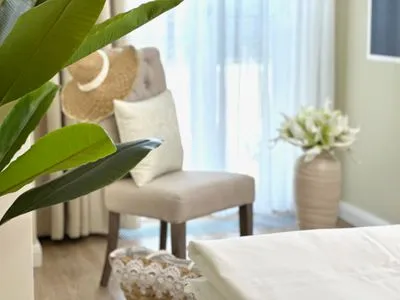 Stuhl, TV und Dekoration Logierhaus Friedrich WE 6 - "Strandperle"