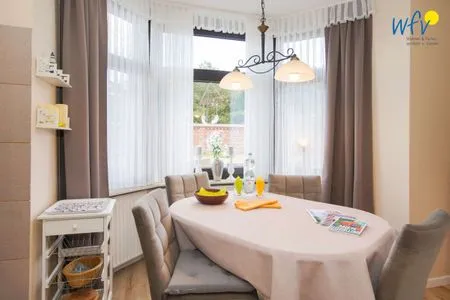 Wohnzimmer Ferienhaus Heidi Ferienwohnung Sandburg