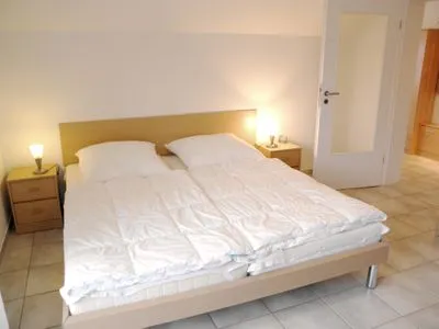 Schlafzimmer mit Doppelbett  Glebbe 17 - Wohnung 8