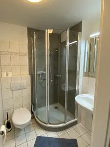 Badezimmer mit Dusche Residenz am Strand Wohnung 3-50