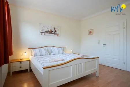 Schlafzimmer Ferienhaus Tuffel Ferienwohnung 1