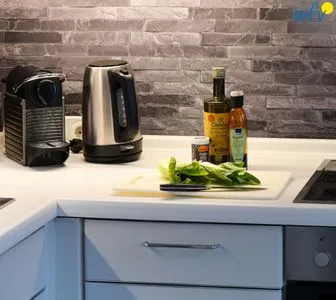 Küche / Küchenzeile Juist Zauber - Haus 3 Ferienwohnung Lampe