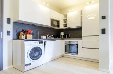 Ferienwohnung Lüttstuv Ostseebad Wustrow - ZweiWasser Alte Seefahrtschule Küche  Lüttstuv