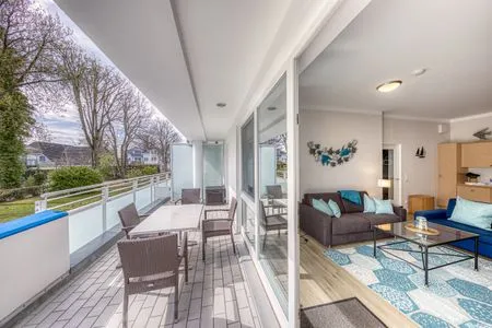 Ferienwohnung Seehund Zingst – Stilvolles maritimes Apartment mit großer Balkon, nur wenige Schritte vom Strand  Seehund
