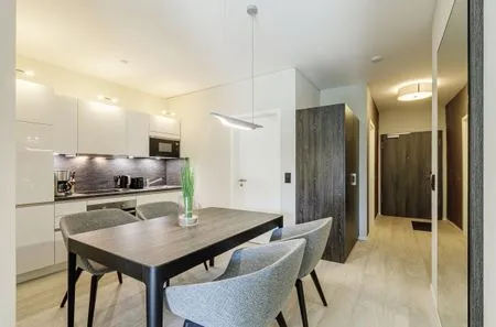 Ferienwohnung Achterndieck Ostseebad Wustrow - ZweiWasser Alte Seefahrtschule Essbereich  Achterndieck