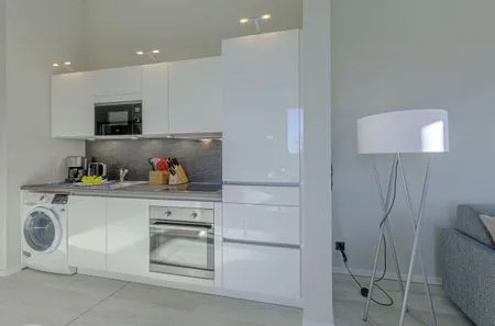 Ferienwohnung Käptenslounge Ostseebad Wustrow ZweiWasser Alte Seefahrtschule Küche  Käptenslounge