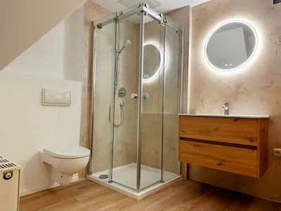 Badezimmer mit Dusche  Kuttels Koje