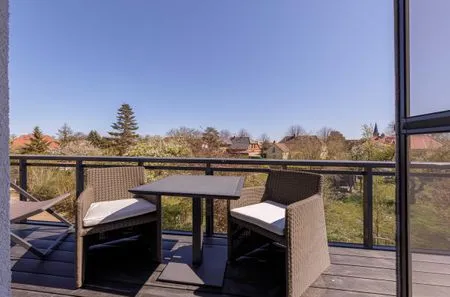 Ferienwohnung Columbus Suite Ostseebad Wustrow ZweiWasser Alte Seefahrtschule Balkon  Columbus Suite