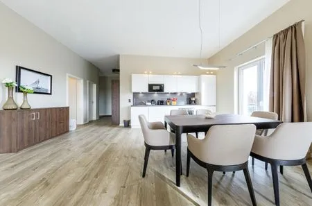 Ferienwohnung Störtebeker Suite Ostseebad Wustrow ZweiWasser Alte Seefahrtschule Essbereich  Störtebeker Suite