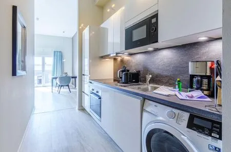 Ferienwohnung Ostseedomizil Ostseebad Wustrow ZweiWasser Alte Seefahrtschule Küchenzeile  Ostseedomizil