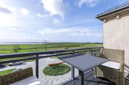 Ferienwohnung Ostseeglück Ostseebad Wustrow ZweiWasser Alte Seefahrtschule Balkon mit Weitblick  Ostseeglück