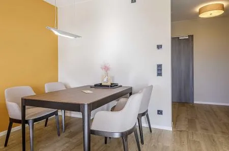 Ferienwohnung Sommersuite Ostseebad Wustrow ZweiWasser Alte Seefahrtschule Essbereich  Sommersuite