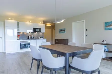 Ferienwohnung Strandliebe Ostseebad Wustrow ZweiWasser Alte Seefahrtschule Küche und Essbereich  Strandliebe