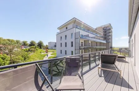 Ferienwohnung Große Strandperle Ostseebad Wustrow ZweiWasser Alte Seefahrtschule Balkon zum Sonnen  Große Strandperle