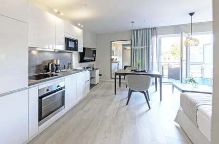 Ferienwohnung Kleine Strandperle Ostseebad Wustrow ZweiWasser Alte Seefahrtschule Küche und Essbereich  Kleine Strandperle