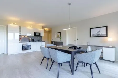 Ferienwohnung Strandlaeufer Ostseebad Wustrow ZweiWasser Alte Seefahrtschule Küche und Essbereich  Strandlaeufer