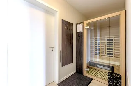 Ferienwohnung Stranddomizil Ostseebad Wustrow ZweiWasser Alte Seefahrtschule Infrarotkabine  Stranddomizil