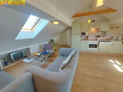 Wohnzimmer Apartment Gentiaan - Alter Kindergarten