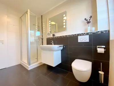 Badezimmer mit Dusche  Rämel 38 - Wohnung 17