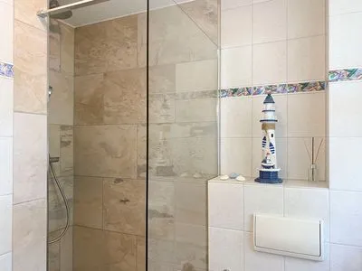 Badezimmer mit Dusche Achtern Diek Achtern Diek 7b - Wohnung 8