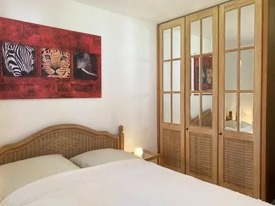 Schlafzimmer mit Doppelbett Achtern Diek Achtern Diek 12c - Wohnung 3