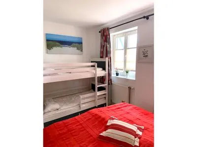 Schlafzimmer mit Doppelbett & Etagenbett Achtern Diek Achtern Diek 12c - Wohnung 3