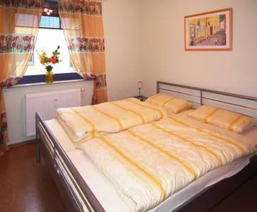  Grüne Str. 36 h W.6 "Seenadel"