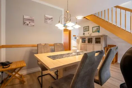 Esstisch Ferienpark Freesenbruch Reihenhaus 8a - Eisbär