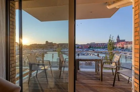 Ferienwohnung Hafenidylle Hafenresidenz Waren (Müritz) - Balkon mit Blick auf Waren (Müritz)  Hafenidylle