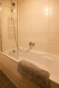 Badezimmer Leubener Stübchen *ruhig*zentral*Stellplatz*