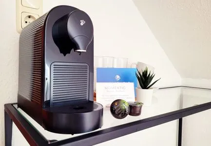 Caffissimo Kaffeemaschine mit 2 Willkommens-Pads Kostengünstige & charmante Ferienunterkunft ohne Küche und in Strandnähe - inkl. Fahrradunterstellplatz