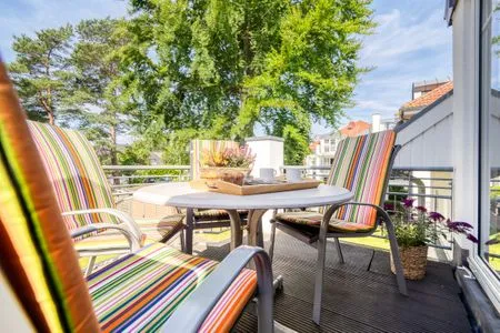 Balkon mit Bestuhlung Parkresidenz am Hafen Wohnung HF 34