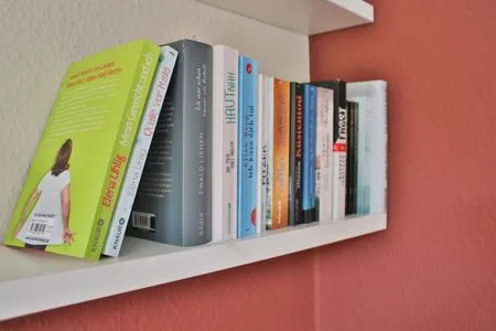 Dekoratives Detail Langeooger Viermaster - Rotes Segel