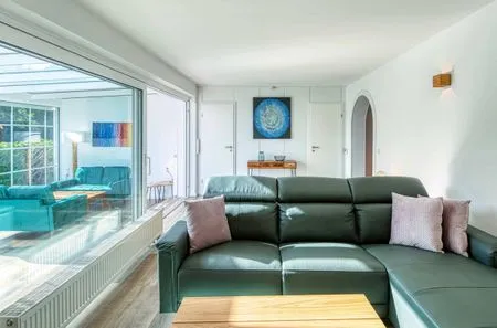 Ferienwohnung Lakeside House Waren (Müritz) - Blick in den offenen Wohnbereich  Lakeside House