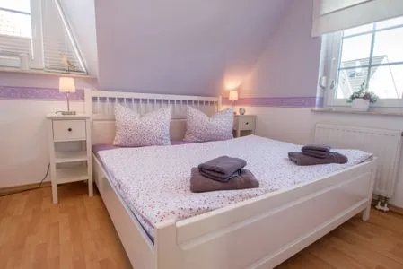 Schlafzimmer mit Doppelbett  Hoppenberg 24 - Haus Sommerfeld