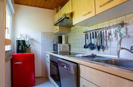 Ferienhaus MöwenKieker Blick in die Küche  MöwenKieker