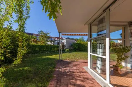 Ferienwohnung Perle am Seeufer Waren (Müritz) - möblierte Terrasse  Perle am Seeufer