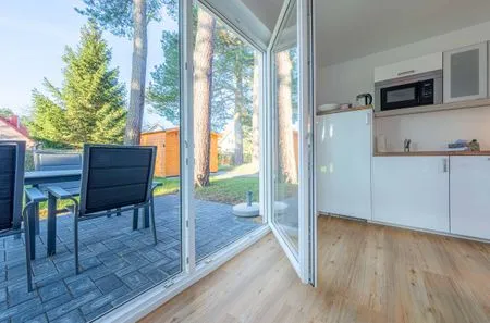 Ferienwohnung Merlin Nest Röbel/Müritz - große Terrasse mit Garten  Merlin Nest