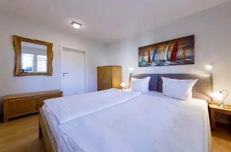 Ferienwohnung Jolle Waren Müritz - geräumiges Schlafzimmer  Jolle