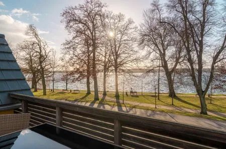 Ferienwohnung Kietz-Mole Waren (Müritz) - Blick vom Balkon auf den See  Kietz-Mole