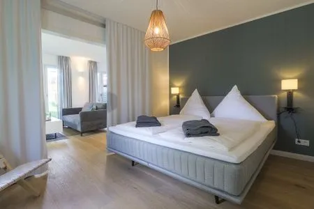 Schlafzimmer Haffperle Meerblau - zentral in Haffkrug, nur wenige Schritte zum Strand