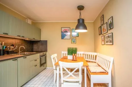 Ferienwohnung Meereswoge Zingst Aparthotel Zingst - Küchenzeile mit Essbereich  Meereswoge Zingst