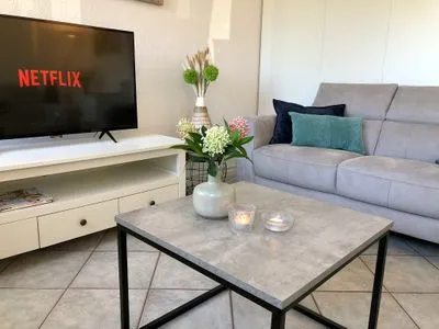 Wohnzimmer Krischan - Ruhige Ferienwohnung unweit vom Meer
