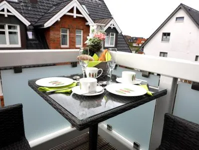 Balkon Berthin-Bleeg-Str. 1, W6, Muschelkoje