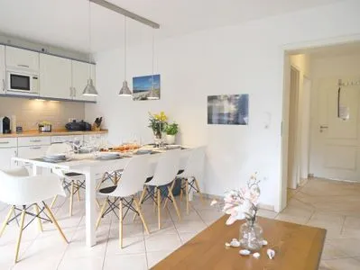 Küche / Küchenzeile Haderslebener Str. 44, EG