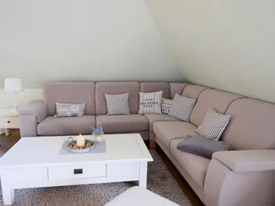 Wohnzimmer Kampstr. 9, W9, GB3