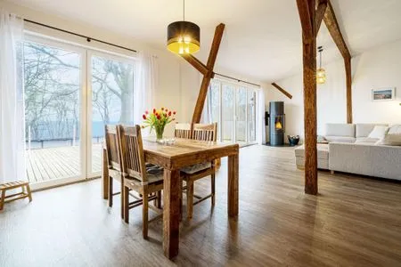 Offene Küche mit Essbereich, Geschirrspüler und Meerblick Westscheune am Mühlendamm