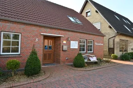 Fassade / Eingang Friesenblume